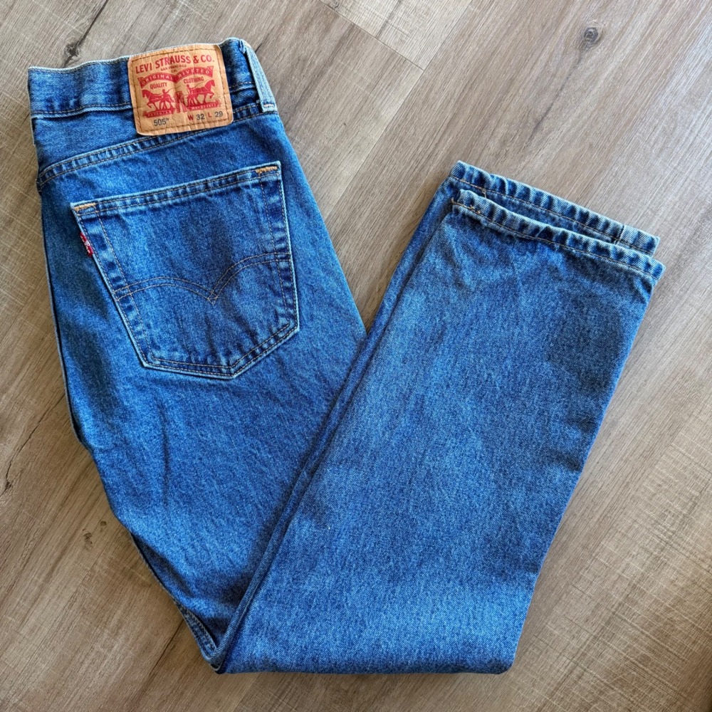 Levis 505 Regular Fit Straight Leg Jeans Mens 32x29 Medium Wash Blue Denim